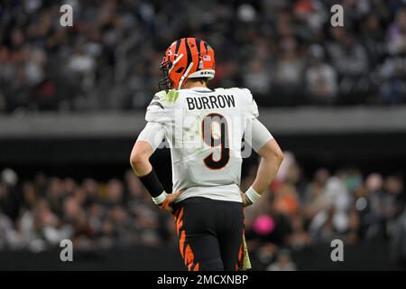 Cincinnati Bengals quarterback Joe Burrow (9) looks to pass the ball during  an NFL Wild-Card Playoff football game against the Las Vegas Raiders, Satu  Stock Photo - Alamy