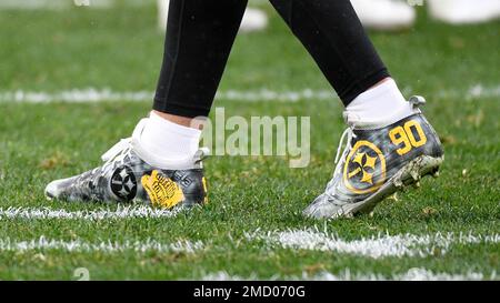 T.J. Watt Wears Military-Inspired Air Jordans before Steelers Game - Sports  Illustrated FanNation Kicks News, Analysis and More