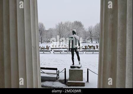 Vienna, Austria. 22nd January, 2023. The first snow in Vienna in the Public garden Stock Photo