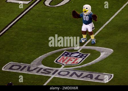 The Philadelphia Eagles mascot Swoop performs during the flag football  event at the NFL Pro Bowl, Sunday, Feb. 5, 2023, in Las Vegas. (AP  Photo/John Locher Stock Photo - Alamy