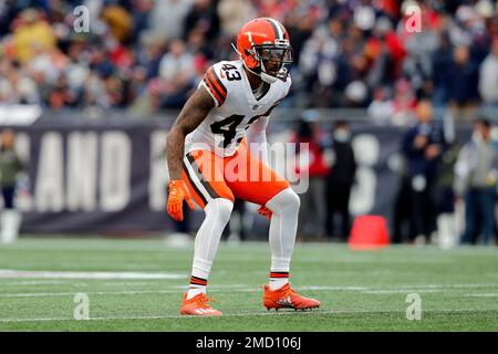 Cleveland Browns free safety John Johnson (43) prior to an NFL football  game against the Minnesota Vikings, Sunday, Oct. 3, 2021 in Minneapolis.  Cleveland won 14-7. (AP Photo/Stacy Bengs Stock Photo - Alamy