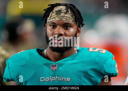 Miami Dolphins linebacker Elandon Roberts (52) blocks during the second  half of an NFL football game against the Chicago Bears, Sunday, Nov. 6,  2022, in Chicago. (AP Photo/Kamil Krzaczynski Stock Photo - Alamy