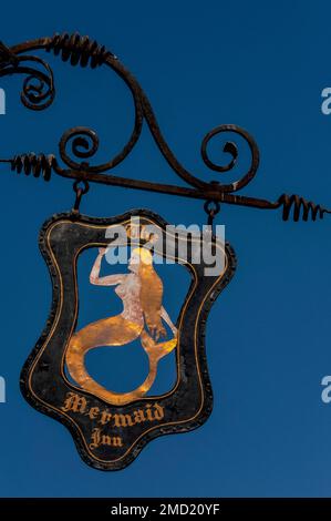 Mermaid Inn Rye Sign THE MERMAID INN RYE REBUILT IN 1420. EAST SUSSEX UK Stock Photo - Alamy