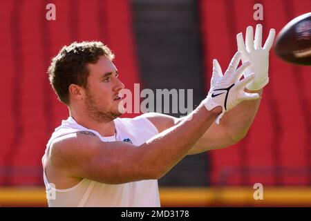 Green Bay Packers linebacker Ty Summers (44) warms up before an