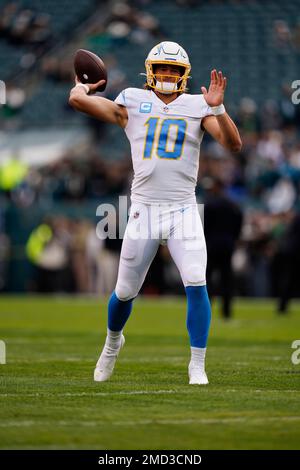 Los Angeles Chargers quarterback Justin Herbert (10) before an NFL football  game Sunday, Jan. 8, 2023, in Denver. (AP Photo/David Zalubowski Stock  Photo - Alamy