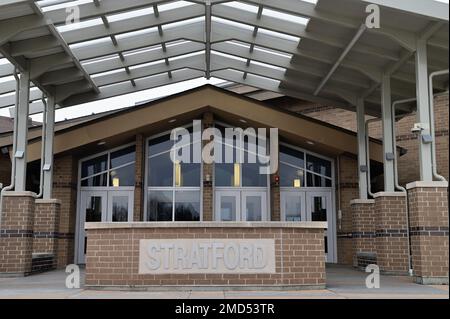 Bloomingdale, Illinois, USA. A neighborhood middle school in a public school system in the Chicago suburbs. Stock Photo