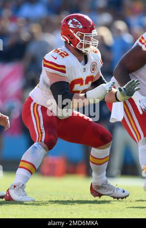 Kansas City Chiefs guard Joe Thuney (62) takes his stance during an NFL  football game against the Los Angeles Chargers, Sunday, Nov. 20, 2022, in  Inglewood, Calif. (AP Photo/Kyusung Gong Stock Photo - Alamy