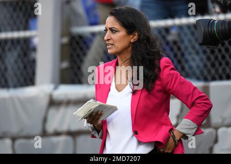 Aditi Kinkhabwala of NFL Network smiles after an NFL football game between  the Cincinnati Bengals and the Pittsburgh Steelers, Sunday, Nov. 28, 2021,  in Cincinnati. (AP Photo/Emilee Chinn Stock Photo - Alamy