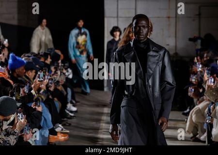 Paris, France. 22nd Jan, 2023. TAAKK Fall/Winter 2023-24 Runway during Paris Fashion Week Menswear on January 2023 - Paris, France 22/01/2023 Credit: dpa/Alamy Live News Stock Photo