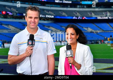 Aditi Kinkhabwala of NFL Network smiles after an NFL football game between  the Cincinnati Bengals and the Pittsburgh Steelers, Sunday, Nov. 28, 2021,  in Cincinnati. (AP Photo/Emilee Chinn Stock Photo - Alamy