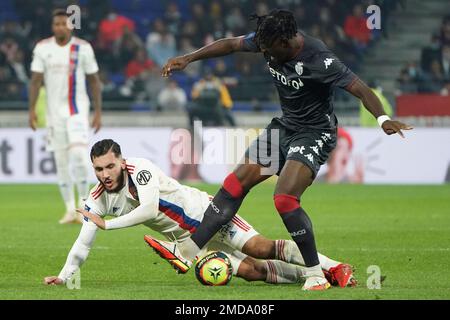 BUDAPEST, HUNGARY - OCTOBER 27: Youssouf Fofana of AS Monaco controls the  ball during the UEFA Europa League group H match between Ferencvarosi TC  and AS Monaco at Ferencvaros Stadium on October