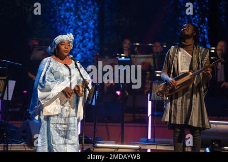 Glasgow Scotland. 19 January 2023. Dre Cali, Mali duo, performed at the Glasgow concert hall at the opening concert of Celtic Connections music festival 2023. Photo Pauline Keightley / Alamy. Stock Photo