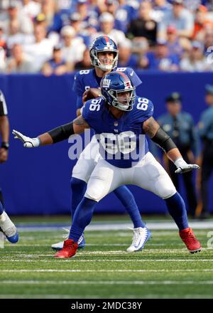 New York Giants' Shane Lemieux (66) participates in a practice at the ...