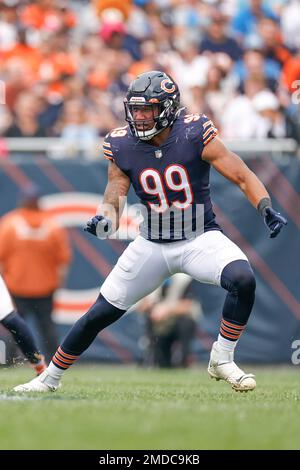 Chicago Bears defensive end Trevis Gipson (99) runs off the field at  halftime of an NFL