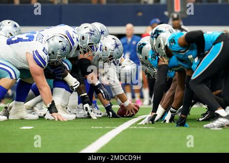 The Houston Texans line up at the scrimmage line against the Philadelphia  Eagles during an NFL football game in Houston, Thursday, Nov. 3, 2022. (AP  Photo/Tony Gutierrez Stock Photo - Alamy