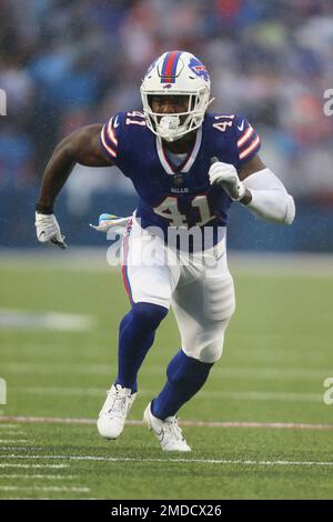 Buffalo Bills fullback Reggie Gilliam (41) walks off the field prior to the  first half of an NFL football game against the New York Jets in Orchard  park, N.Y., Sunday Jan. 9