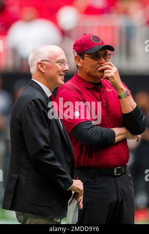 Atlanta Falcons owner Arthur Blank (L) dances with players as team  president and CEO Rich McKay (R) looks on after defeating the Green Bay  Packers 44-21 in the NFC Championship game at