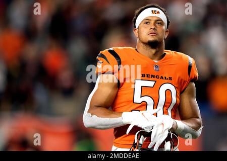 Cincinnati Bengals offensive guard Mike Jordan (60) stretches against the Tampa  Bay Buccaneers in a pre-season NFL football game, Saturday, Aug. 14, 2021  in Tampa, Fla. (AP Photo/Alex Menendez Stock Photo - Alamy