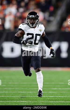 Jacksonville Jaguars safety Daniel Thomas (20) performs a drill during an  NFL football practice, Monday, May 23, 2022, in Jacksonville, Fla. (AP  Photo/John Raoux Stock Photo - Alamy