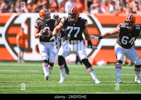 KANSAS CITY, MO - SEPTEMBER 12: Cleveland Browns offensive guard Wyatt  Teller (77) in stance for a play against the Kansas City Chiefs on  September 12th at GEHA field at Arrowhead Stadium