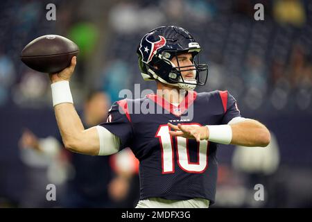 Houston Texans quarterback Davis Mills (10) before an NFL football game  Sunday, Sept. 18, 2022, in Denver. (AP Photo/David Zalubowski Stock Photo -  Alamy