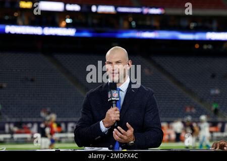 NFL Network analyst Joe Thomas speaks on air during the NFL Network's NFL  GameDay Kickoff broadcast before the start of an NFL football game between  the Baltimore Ravens and the Miami Dolphins