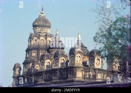 This is a very old Shiva temple built near the banks of Krishna river in Wai. This is located adjacent to the infamous Dholya temple. Settled at the union of the Rivers Krishna and Venna near Satara in Maharashtra, is the sacred Kashi Vishweshwar Mandir. Built in 1735 CE by Shripatrao Panth Pratinidhi, the temple is dedicated to Bhagwan Shiv. The land was donated by Chhatrapati Shahu ji Maharaj. Stock Photo