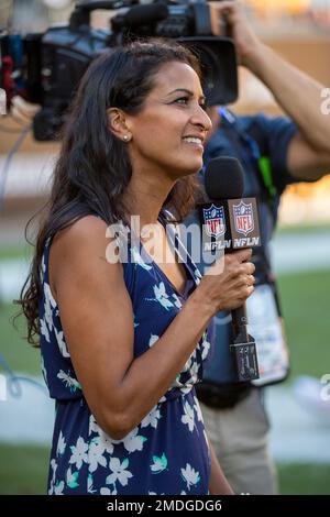 Aditi Kinkhabwala of NFL Network smiles after an NFL football game between  the Cincinnati Bengals and the Pittsburgh Steelers, Sunday, Nov. 28, 2021,  in Cincinnati. (AP Photo/Emilee Chinn Stock Photo - Alamy