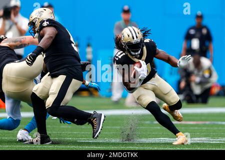 CHARLOTTE, NC - SEPTEMBER 25: Alvin Kamara (41) of the New Orleans