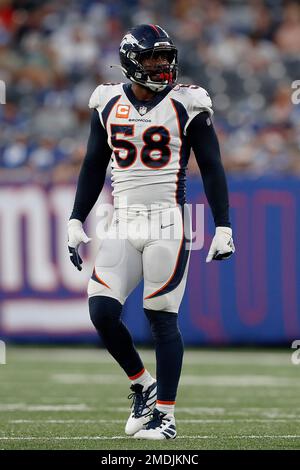 Carson, CA. 18th Nov, 2018. Denver Broncos outside linebacker Von Miller  #58 during the NFL Denver Broncos vs Los Angeles Chargers at the Stubhub  Center in Carson, Ca on November 18, 2018 (