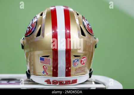 49ers football helmet back San Francisco Riddell SpeedFlex Features team logo A San Francisco 49ers helmet