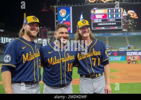 Brewers ace Corbin Burnes talks about his success with spin and his hair  National News - Bally Sports
