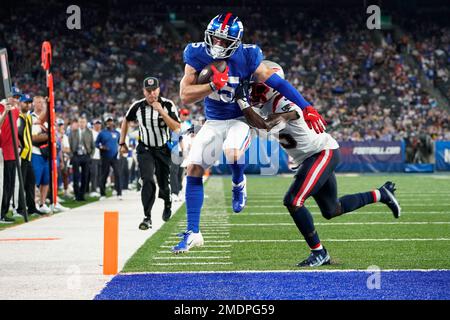 New York Giants wide receiver Alex Bachman (81) before a preseason NFL  football game against the Cincinnati Bengals Sunday, Aug. 21, 2022, in East  Rutherford, N.J. (AP Photo/John Munson Stock Photo - Alamy