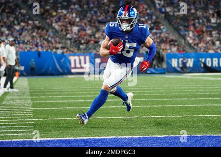 New York Giants wide receiver Alex Bachman (81) before a preseason NFL  football game against the Cincinnati Bengals Sunday, Aug. 21, 2022, in East  Rutherford, N.J. (AP Photo/John Munson Stock Photo - Alamy