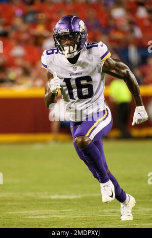 Minnesota Vikings quarterback Kellen Mond (11) participates in NFL training  camp Wednesday, July 28, 2021, in Eagan, Minn. (AP Photo/Bruce Kluckhohn  Stock Photo - Alamy