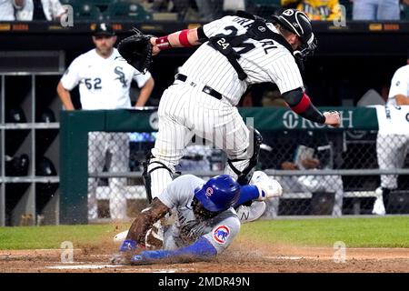 CHICAGO, IL - JUNE 24: Chicago White Sox catcher Yasmani Grandal (24) looks  up for a foul ball during an MLB game against the Boston Red Sox on June  24, 2023 at