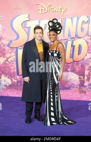 Jake Gyllenhaal and Gabrielle Union photographed during the held at Cineworld Leicester Square , London on Thursday 17 November 2022 . Picture by Julie Edwards. Stock Photo