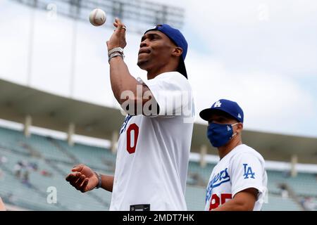 Dodgers Video: Russell Westbrook Throws Out First Pitch For Lakers