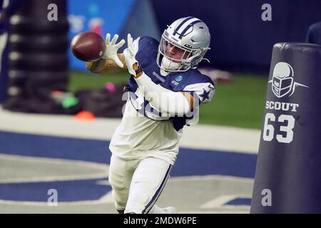 Dallas Cowboys safety Tyler Coyle (31) tries to tackle Seattle Seahawks  quarterback Holton Ahlers (15) during an NFL pre-season football game,  Saturday, Aug. 19, 2023 in Seattle. (AP Photo/Ben VanHouten Stock Photo -  Alamy