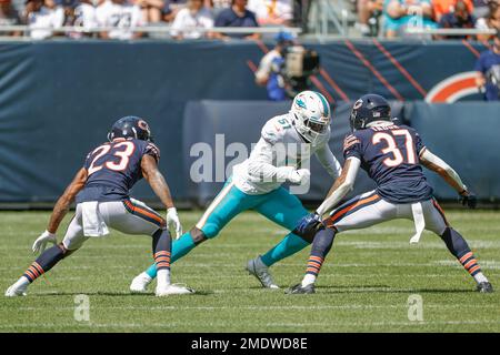 Chicago Bears defensive back Teez Tabor catches a ball during NFL football  practice in Lake Forest, Ill., Wednesday, June 2, 2021. (AP Photo/Nam Y.  Huh Stock Photo - Alamy