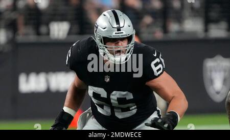 Las Vegas Raiders need to start Nick Martin at center in 2021