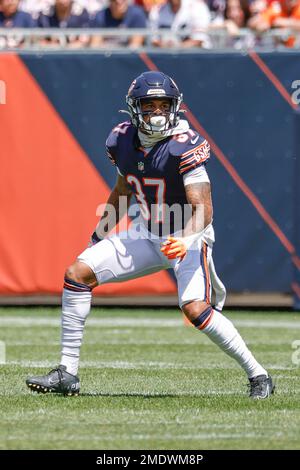 Chicago Bears cornerback Teez Tabor (37) defends during an NFL