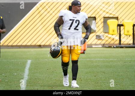 Pittsburgh Steelers offensive tackle Zach Banner (72) on the field prior to  an NFL football game against the Minnesota Vikings, Thursday, Dec. 9, 2021  in Minneapolis. Minnesota won 36-28. (AP Photo/Stacy Bengs