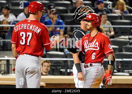 Cincinnati Reds' Tyler Stephenson (37) celebrates with Joey Votto, center  right, during the team's baseball game against the Arizona Diamondbacks  Tuesday, June 7, 2022, in Cincinnati. (AP Photo/Jeff Dean Stock Photo -  Alamy