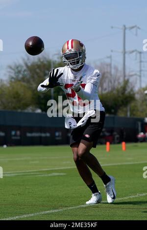 San Francisco 49ers' Ambry Thomas runs a drill at NFL football training  camp in Santa Clara, Calif., Wednesday, July 28, 2021. (AP Photo/Jeff Chiu  Stock Photo - Alamy