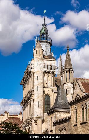 France, Bourgogne-Franche-Comte, Dijon, Towers of Church of Notre-Dame of Dijon Stock Photo