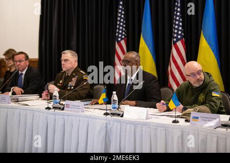 Ramstein-Miesenbach, Germany. 20 January, 2023. U.S. Secretary of Defense Lloyd Austin, center, delivers remarks during the eighth Ukraine Defense Contact Group meeting at Ramstein Air Base, January 20, 2023 in Ramstein-Miesenbach, Rhineland-Palatinate, Germany. The meeting or 50 nations and organizations decides the best path of providing military support to Ukraine.  Credit: TSgt. Jack Sanders/DOD Photo/Alamy Live News Stock Photo