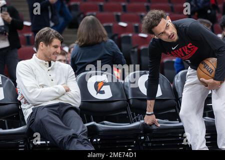 Trae young hi-res stock photography and images - Alamy