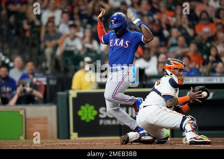 Astros catcher Martin Maldonado's savage message to Adolis Garcia