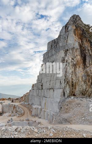Cliff at Carrara marble quarry, UNESCO World Heritage Site, in Massa and Carrara, Italy, Europe. Stock Photo